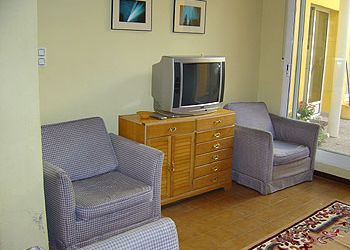 Service establishment 1